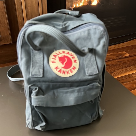 FJALLRAVEN KANKEN blue backpack. Excellent condition. - Picture 2 of 2